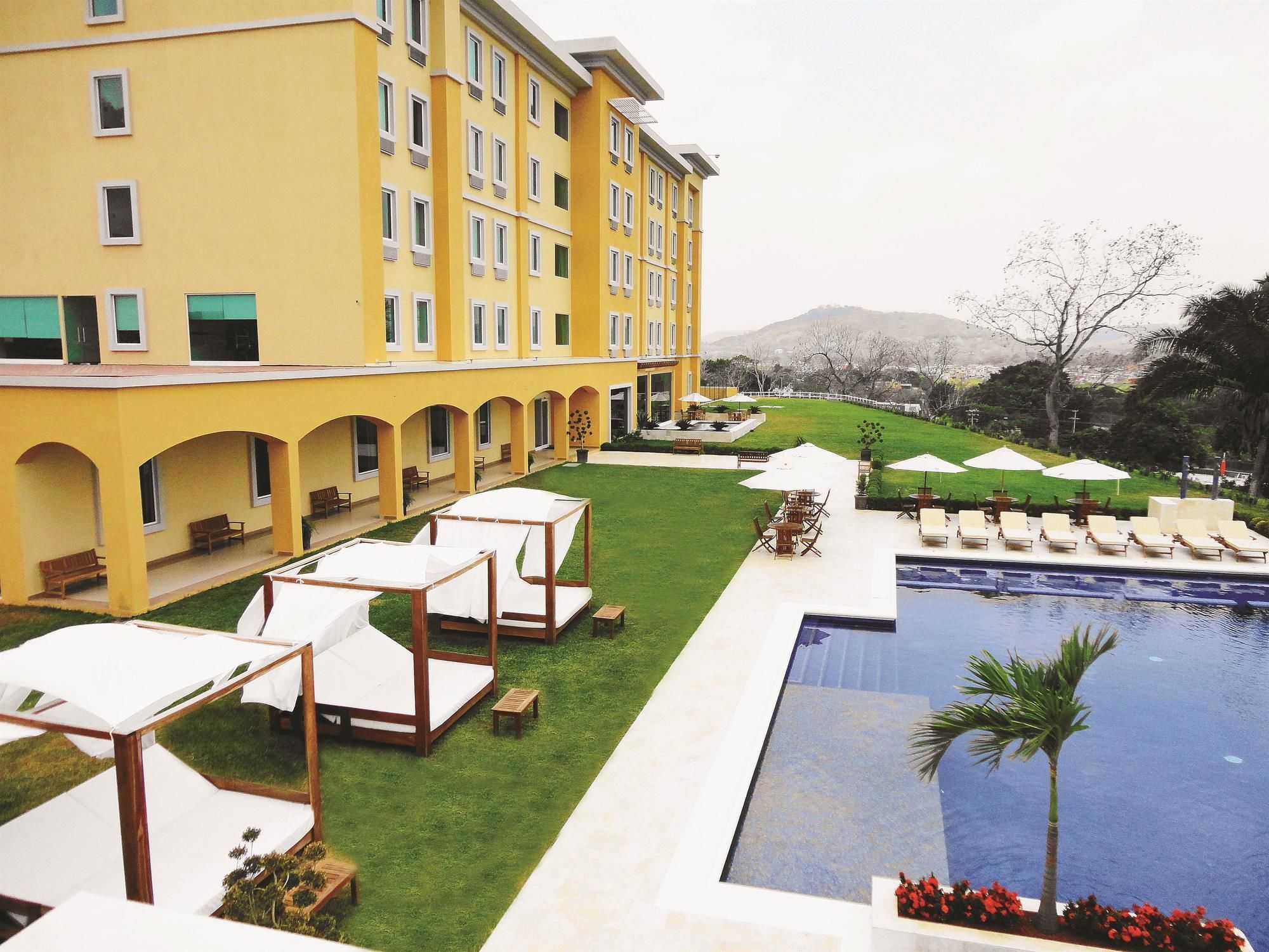 Hotel La Quinta By Wyndham Poza Rica Exteriér fotografie